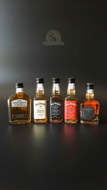 Mini AMERICAN WHISKEY JACK DANIEL'S FAMILY OF FINE SPIRITS (5*50ML) 39% 0,25L