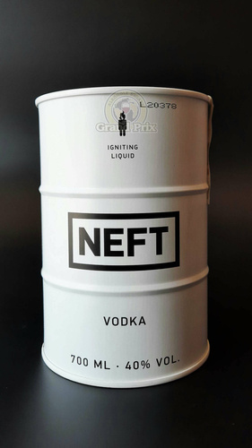NEFT WHITE BARREL 40% 0,7L